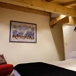 Maison Deux Cent * Saint-Jean-dʼAulps