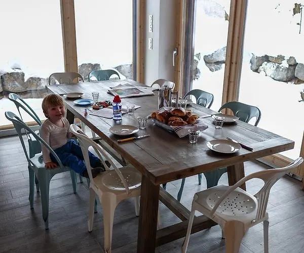 Maison Deux Cent * Saint-Jean-dʼAulps